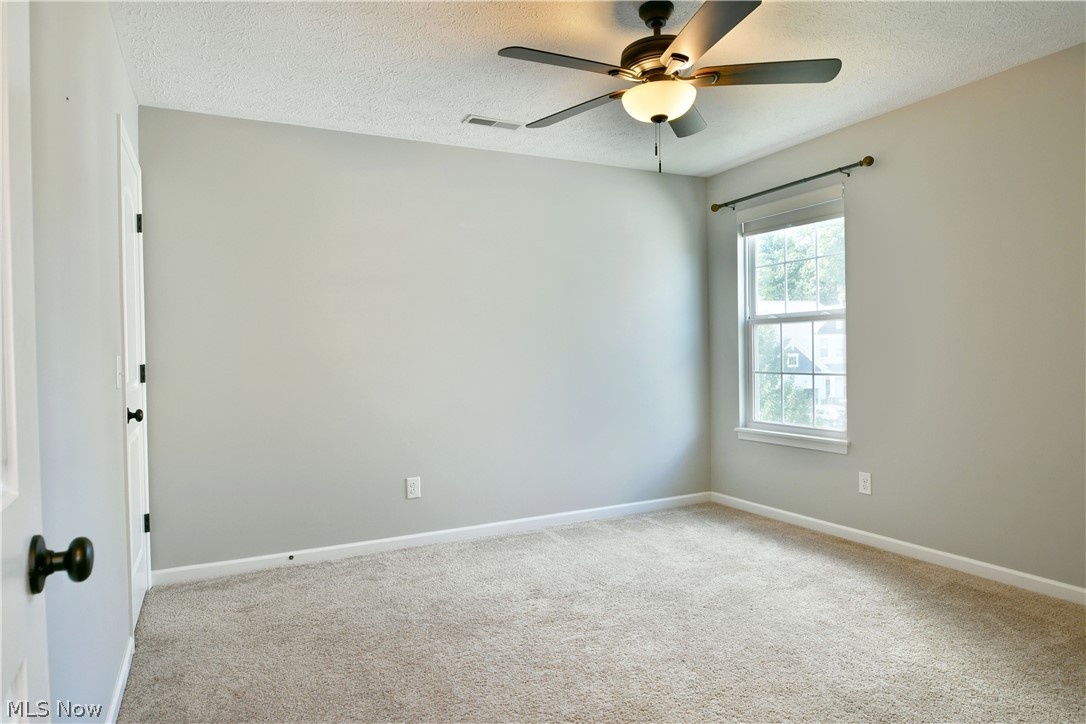 987 Hawkin Lane Property Photo 40