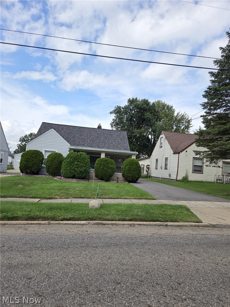 1558 Thalia Avenue Property Photo 1