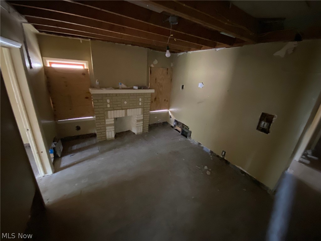 15213 Ridpath Avenue Property Photo 7
