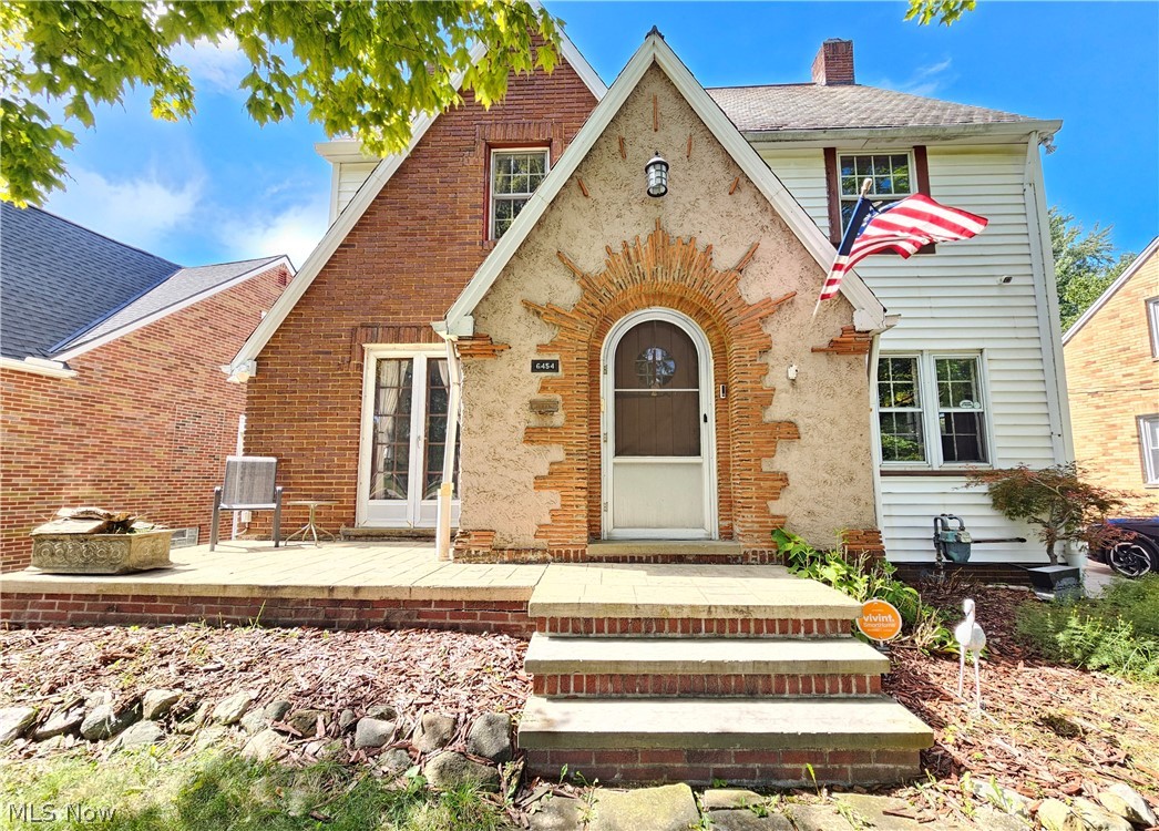 6454 S Canterbury Road Property Photo 1