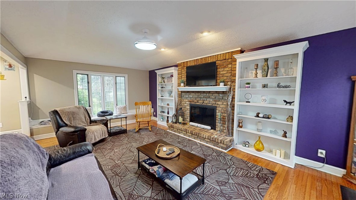 3020 Fox Burrow Drive Property Photo 6