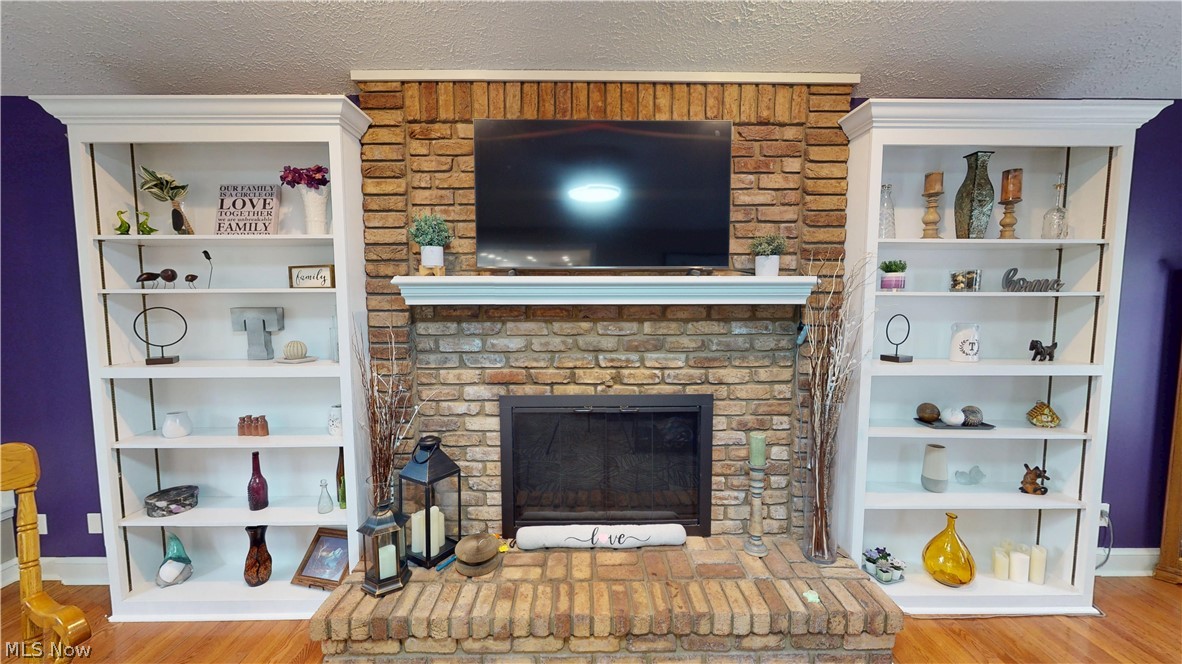 3020 Fox Burrow Drive Property Photo 9