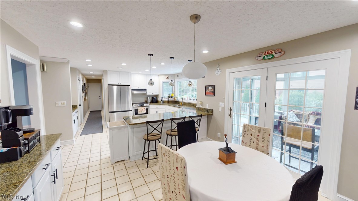 3020 Fox Burrow Drive Property Photo 11
