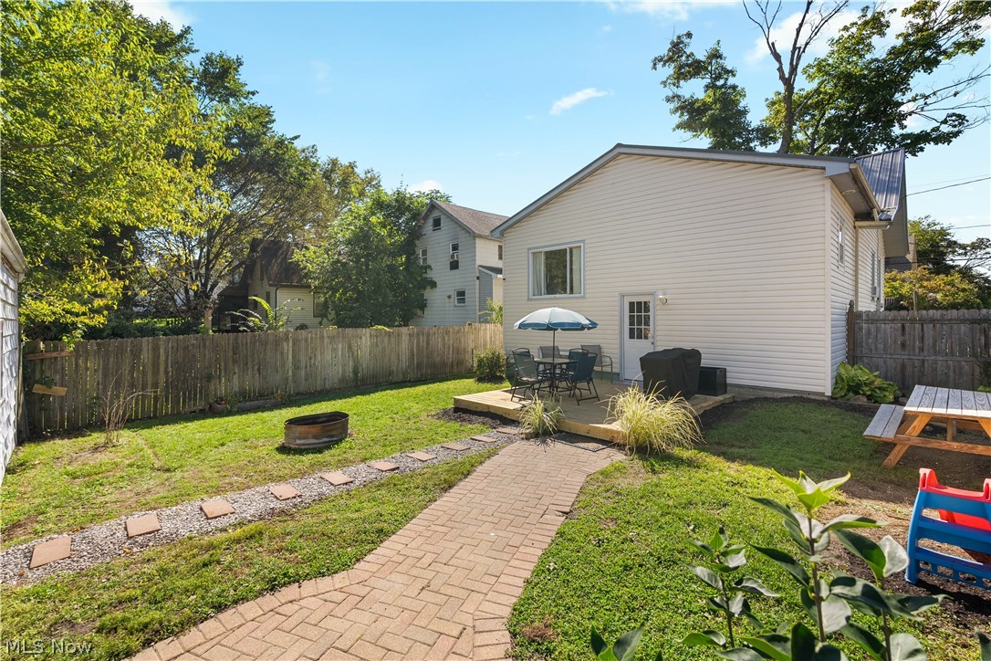 1079 Pitkin Avenue Property Photo 4