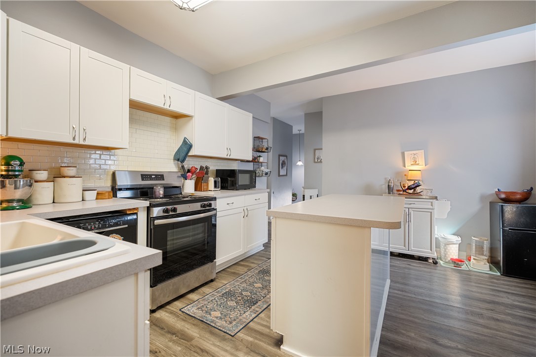 1079 Pitkin Avenue Property Photo 14