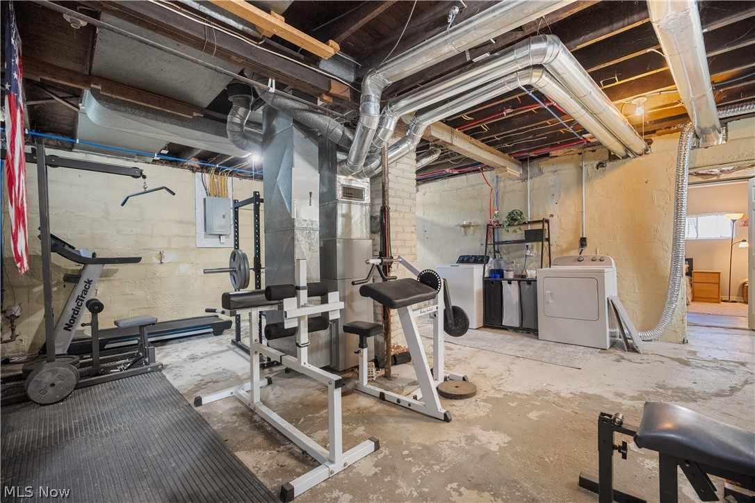 1079 Pitkin Avenue Property Photo 31