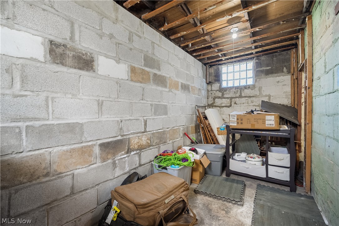 1079 Pitkin Avenue Property Photo 32