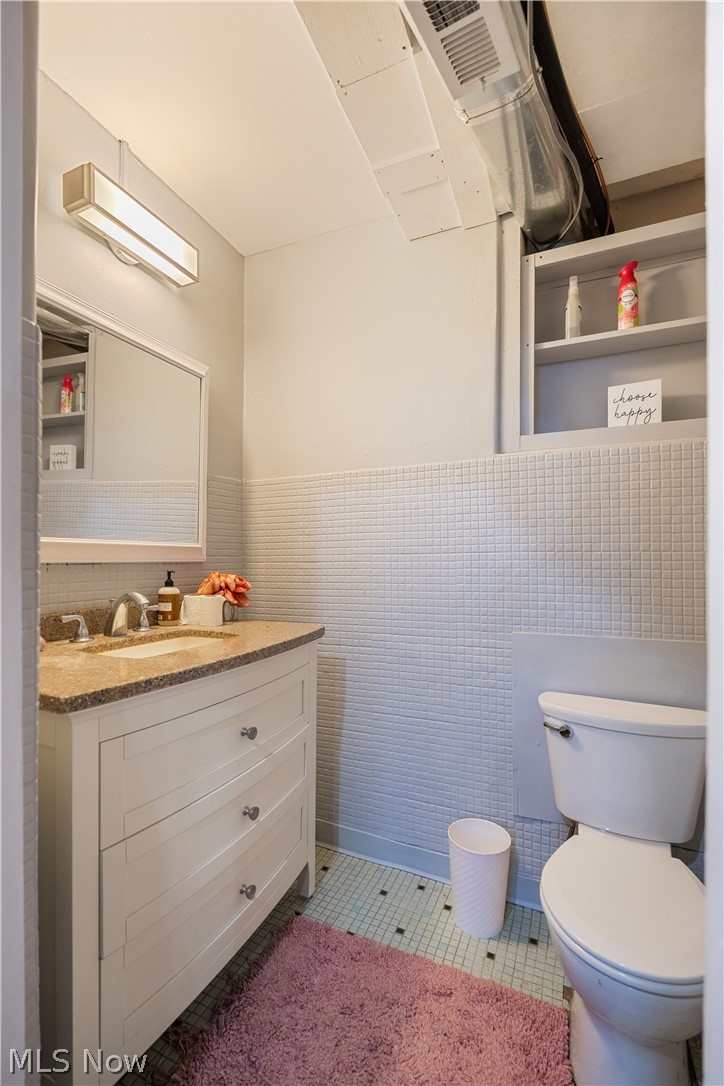 1079 Pitkin Avenue Property Photo 33