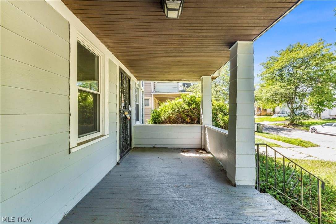 921 Helmsdale Road Property Photo 3