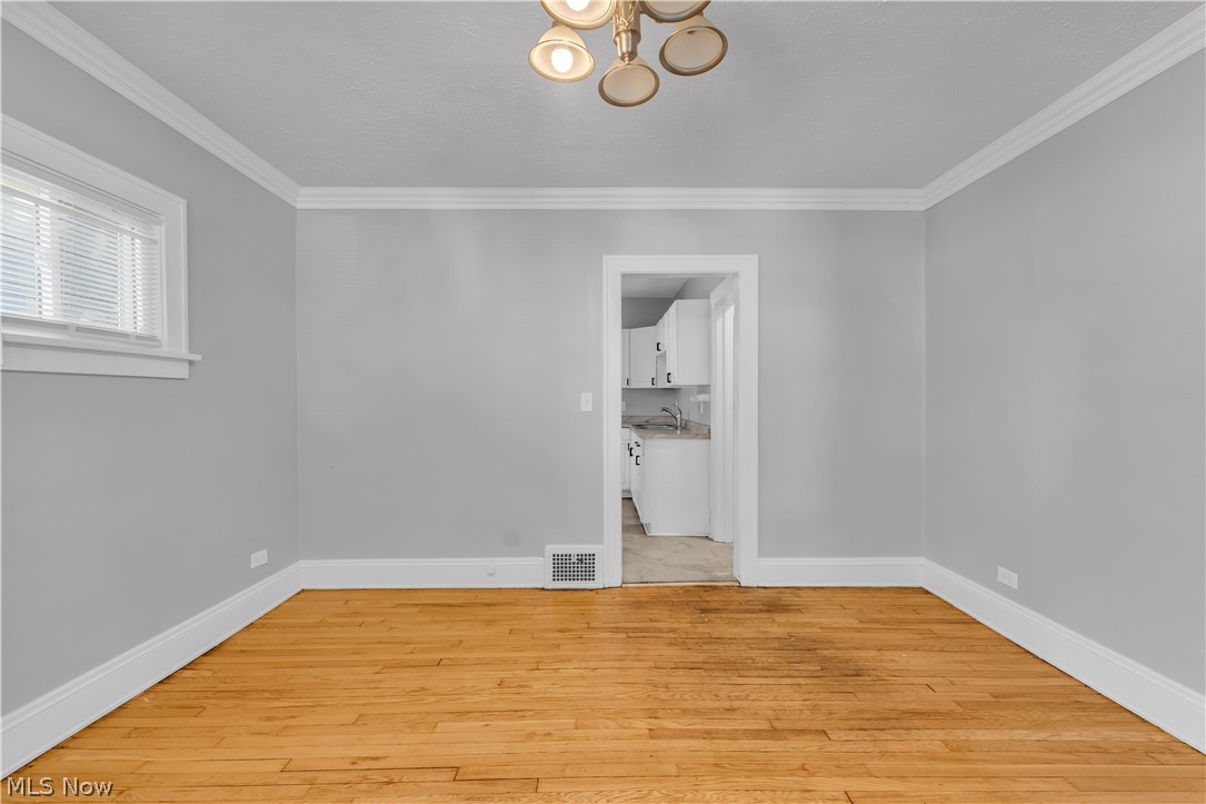 921 Helmsdale Road Property Photo 9