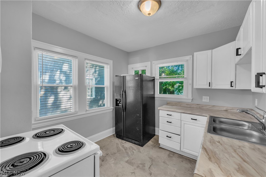 921 Helmsdale Road Property Photo 10