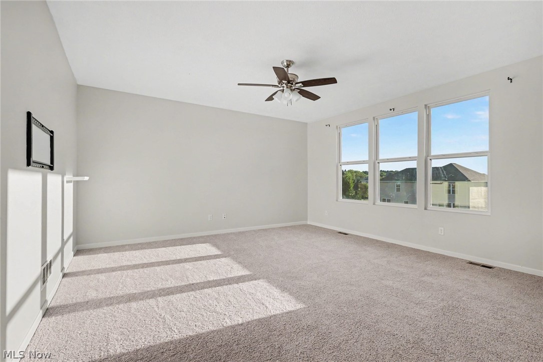 57 Garnett Circle Property Photo 3