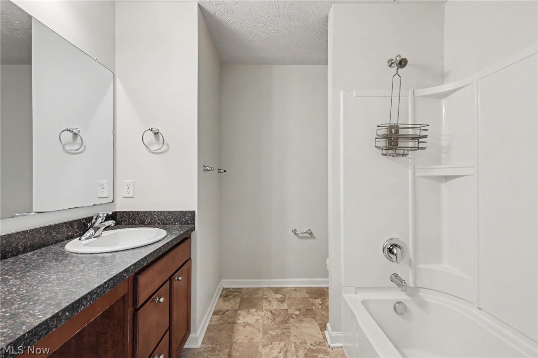 57 Garnett Circle Property Photo 10