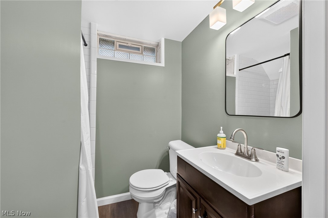 305 E 329th Street Property Photo 19
