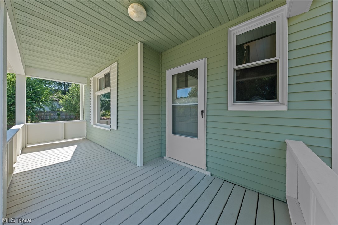 6209 Pear Avenue Property Photo 3