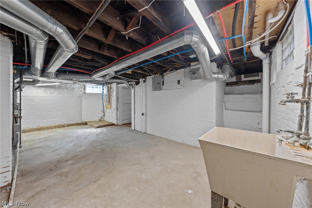 6209 Pear Avenue Property Photo 36