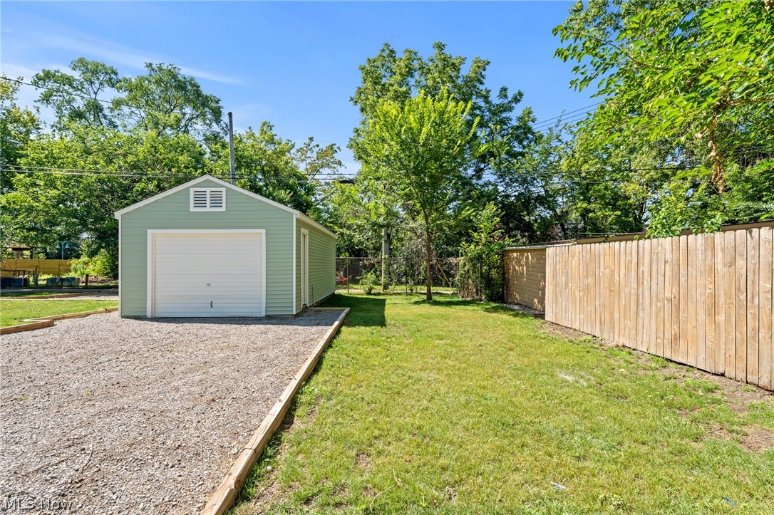 6209 Pear Avenue Property Photo 38