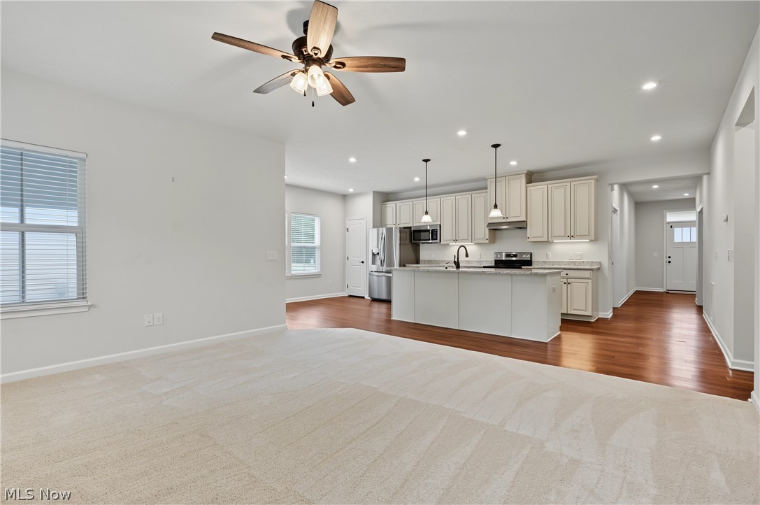 830 Sunrise Circle Property Photo 6