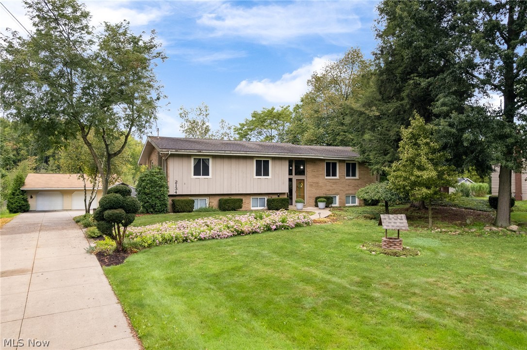 2134 Ritz Manor Drive Property Photo 1