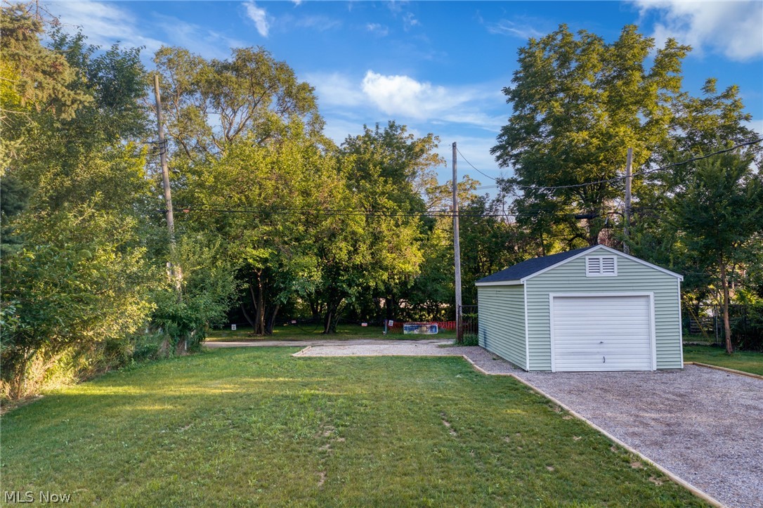 6207 Pear Avenue Property Photo 1