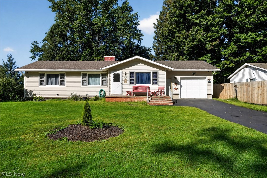 3045 Spencer Circle E Property Photo 1