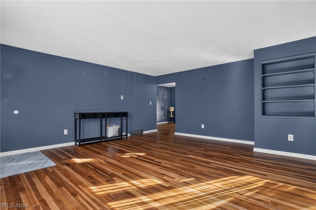 3045 Spencer Circle E Property Photo 19