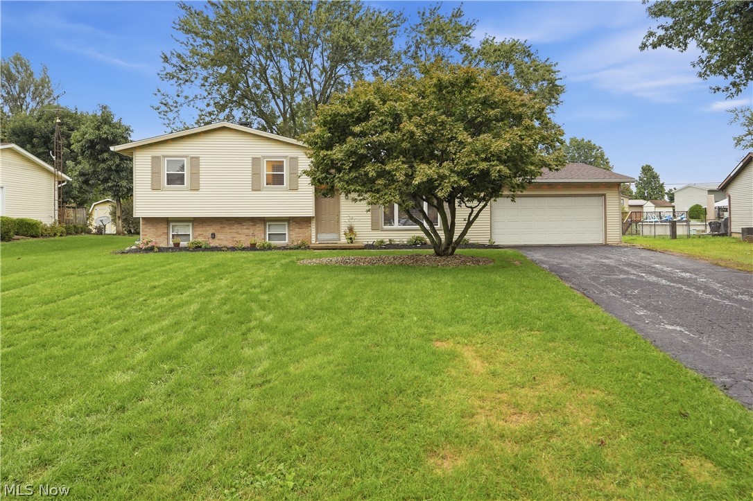 8008 Garnet Avenue Ne Property Photo 1