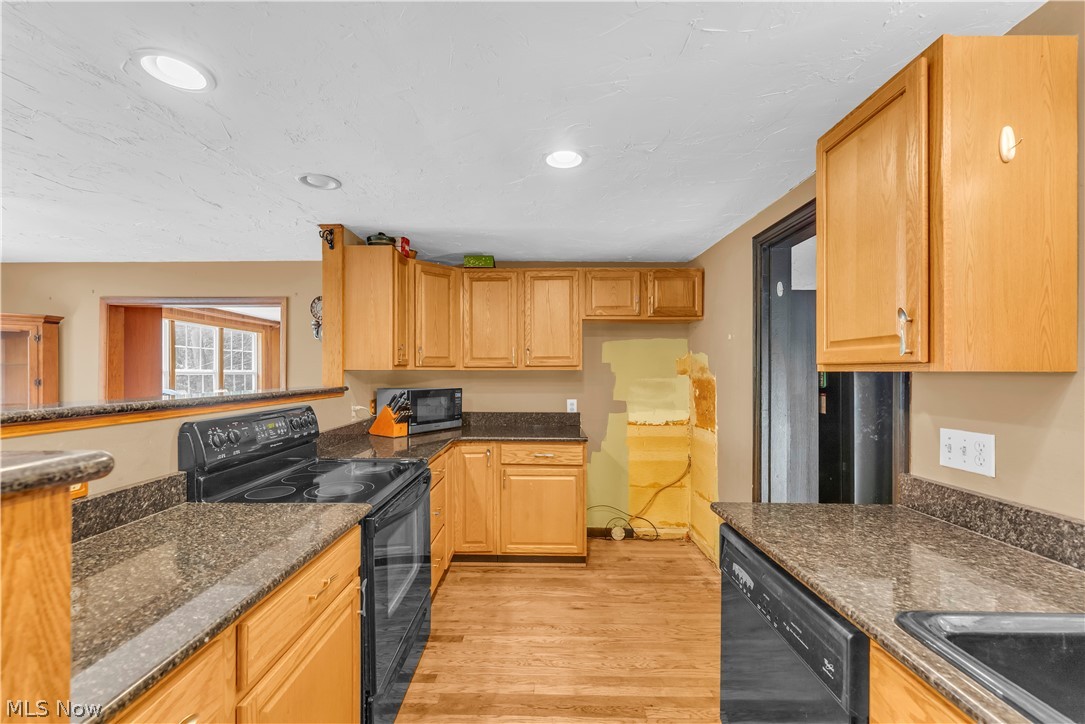 4723 Everett Road Property Photo 12