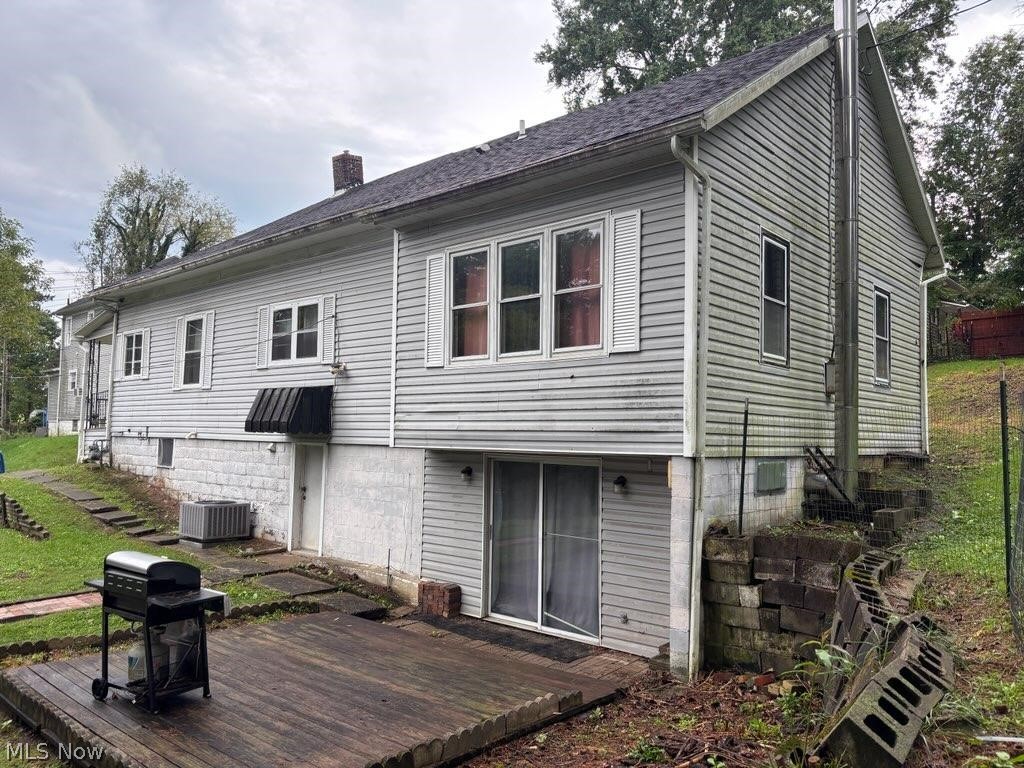 504 Walnut Avenue Property Photo 3