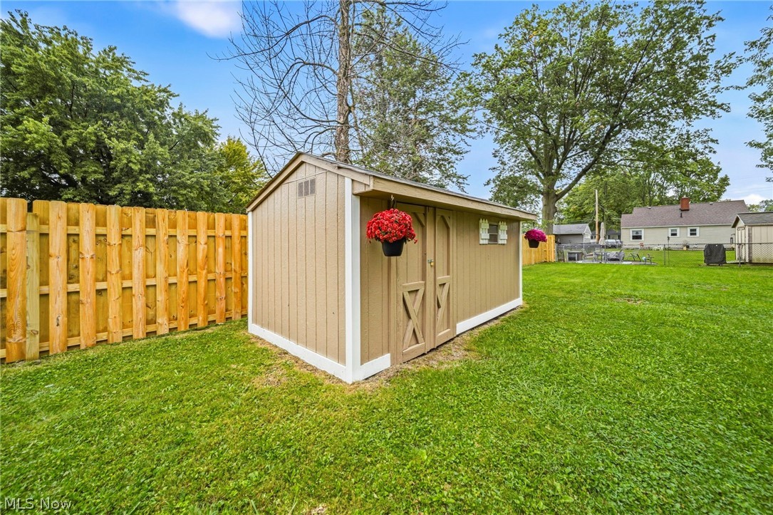 726 Lyndon Avenue Property Photo 27