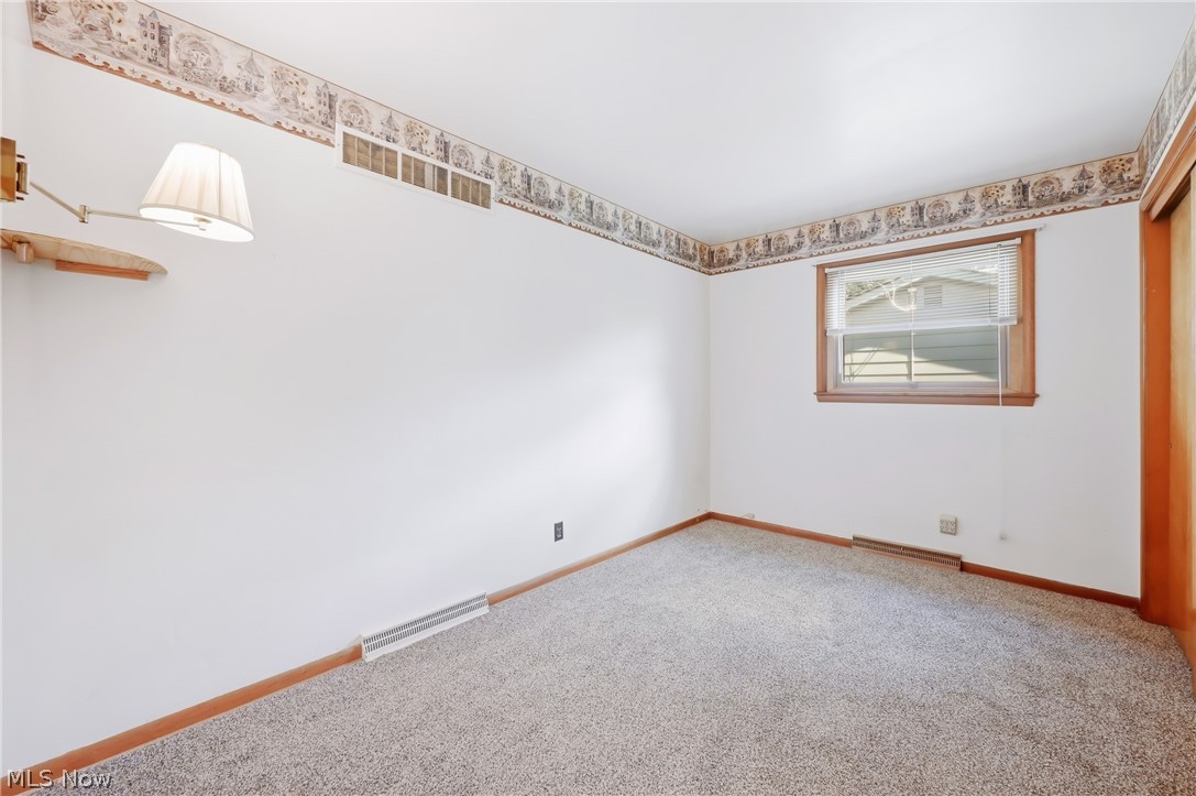 1889 Lancaster Drive Property Photo 17