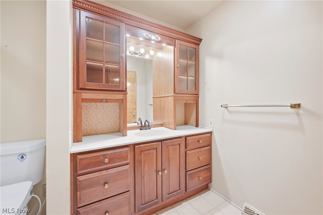 1889 Lancaster Drive Property Photo 21