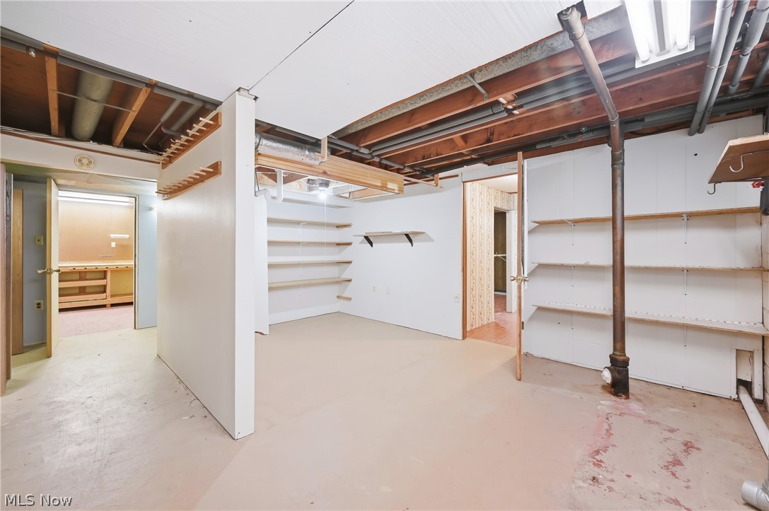 1889 Lancaster Drive Property Photo 24