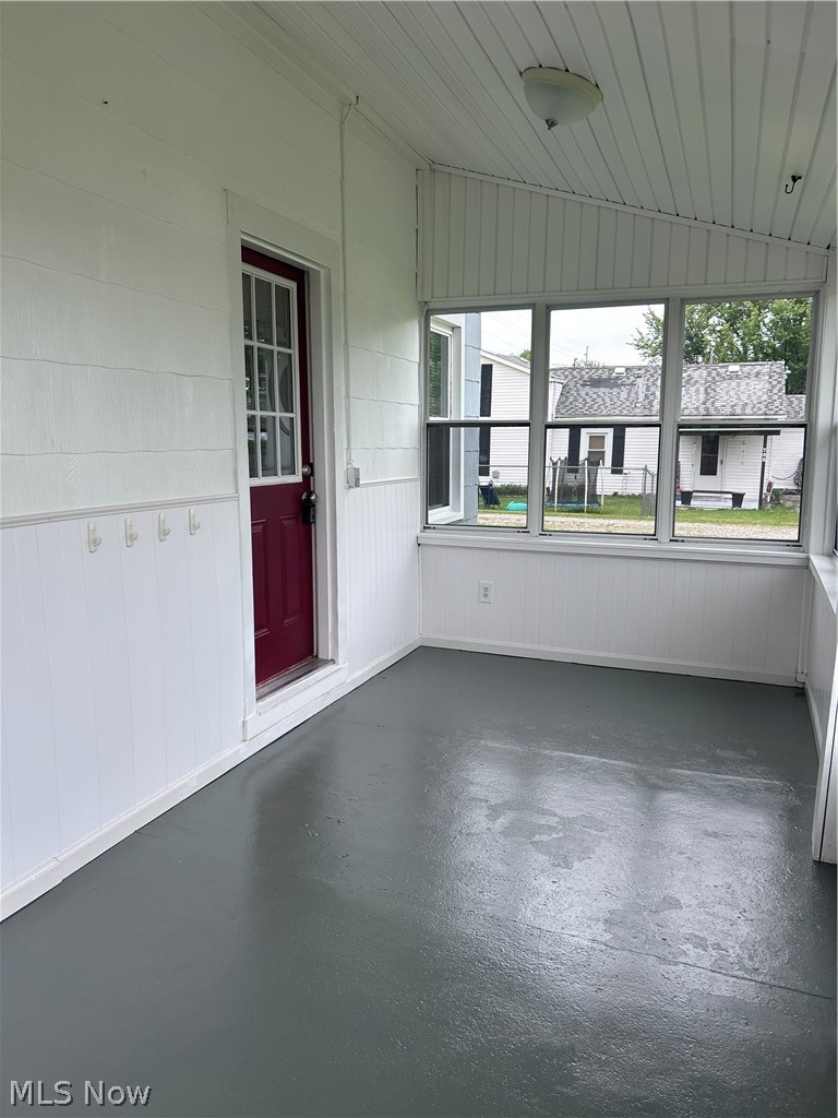 710 River Road Property Photo 16