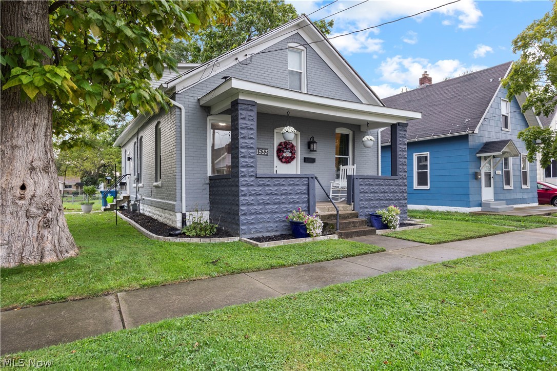 1533 Clinton Street Property Photo 1