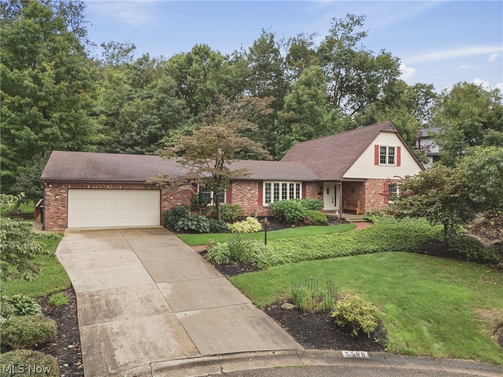 2500 Treetop Circle Ne Property Photo 1