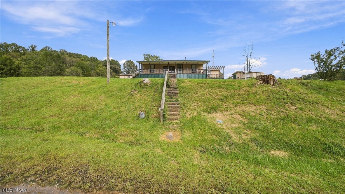 6592 Pullman Road Property Photo 2