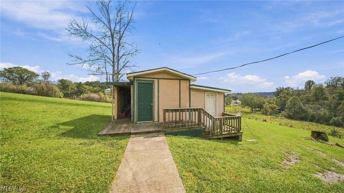 6592 Pullman Road Property Photo 6
