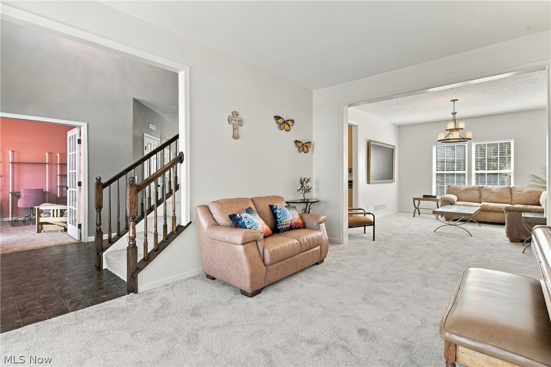 7372 Meadow Brooke Way Property Photo 12