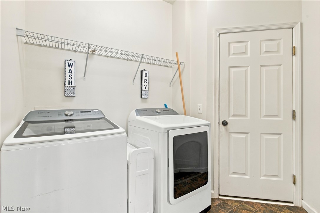 7372 Meadow Brooke Way Property Photo 27