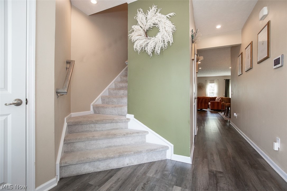 1165 Meadow Run Property Photo 4