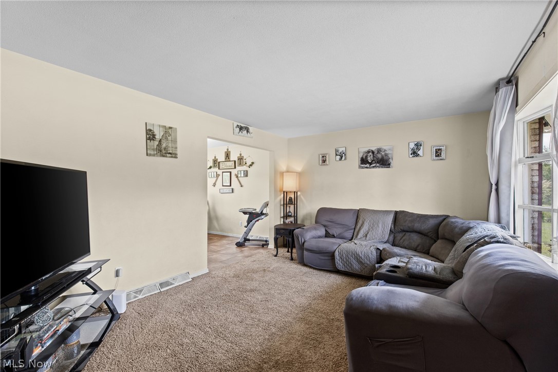324 Thomas Street Property Photo 6