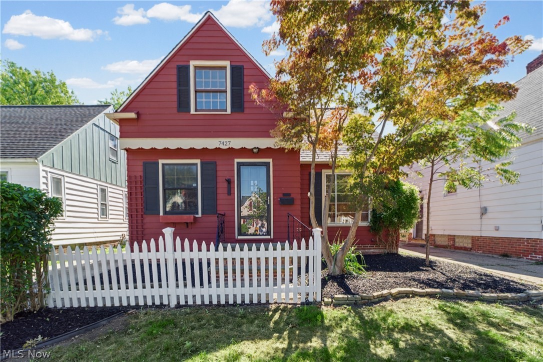 7427 Woodhaven Avenue Property Photo