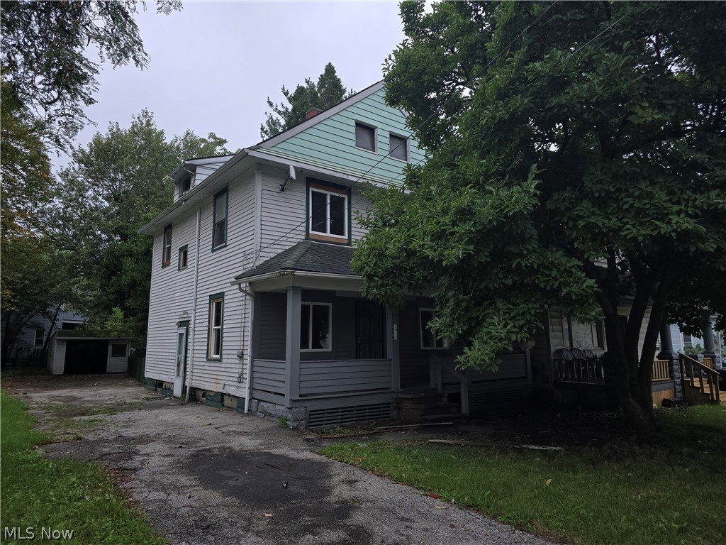 3952 E 74th Street