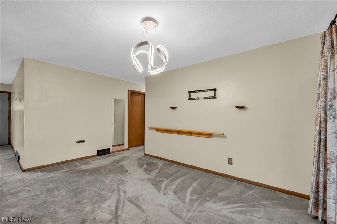 24560 Stephen Avenue Property Photo 8