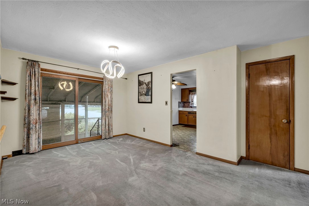 24560 Stephen Avenue Property Photo 11