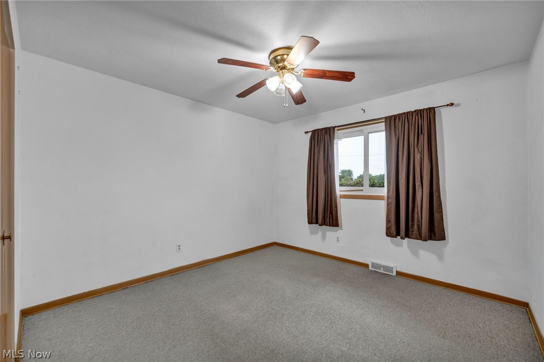 24560 Stephen Avenue Property Photo 17