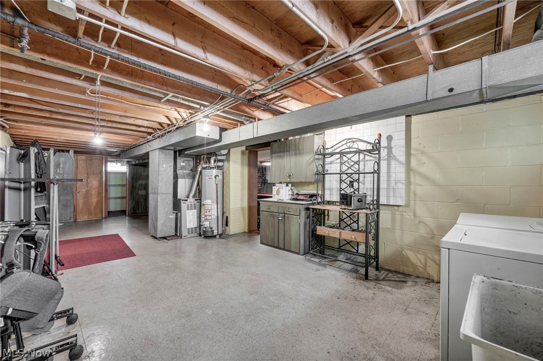 24560 Stephen Avenue Property Photo 33