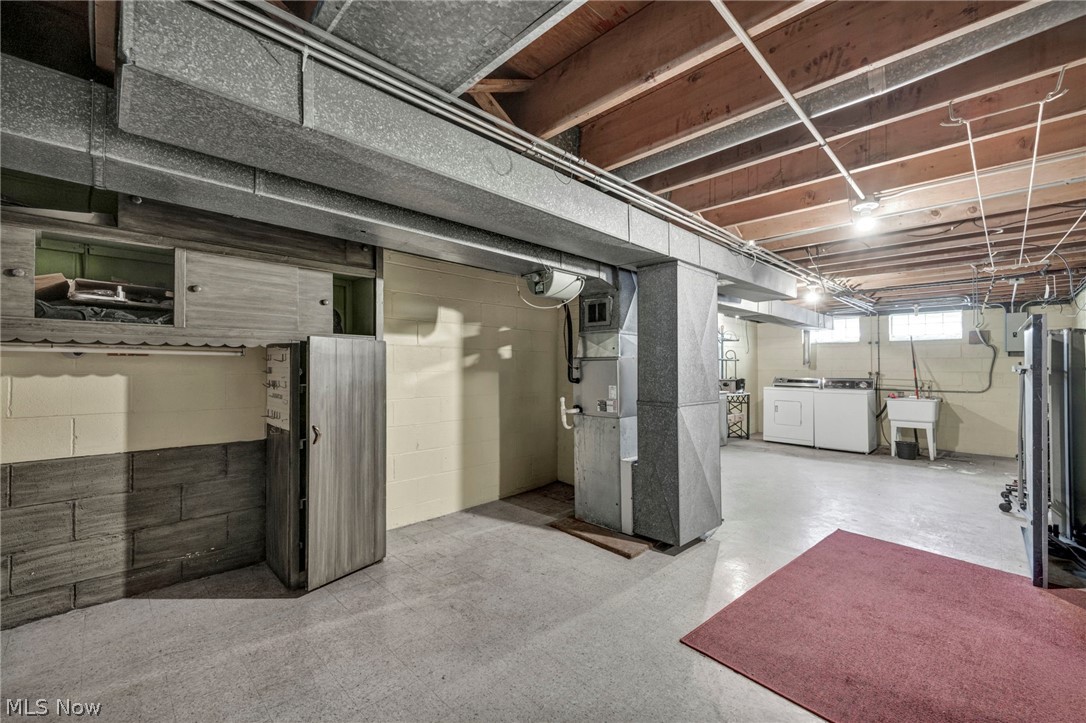 24560 Stephen Avenue Property Photo 35