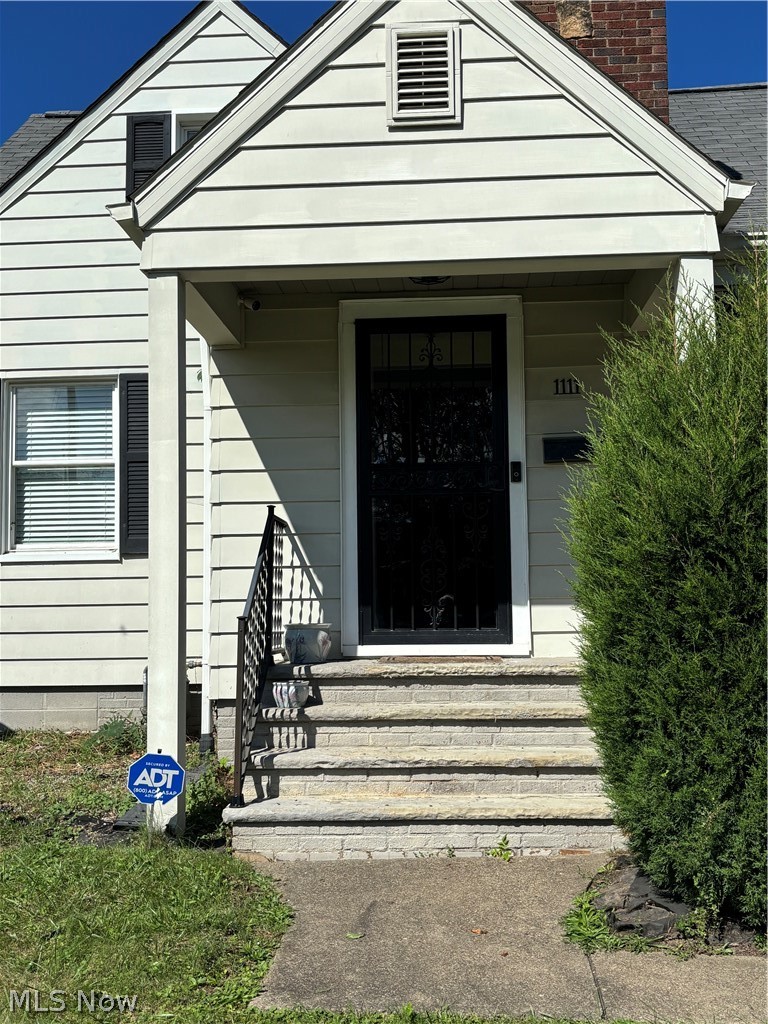 1111 Colonial Boulevard Ne Property Photo 2